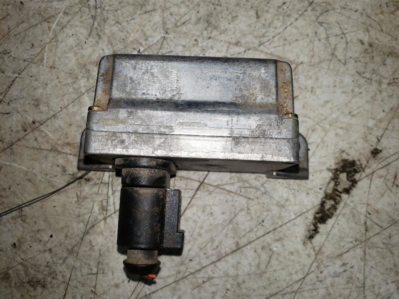 2003-2006 PORSCHE CAYENNE 955 YAW TURN RATE SPEED SENSOR 108382