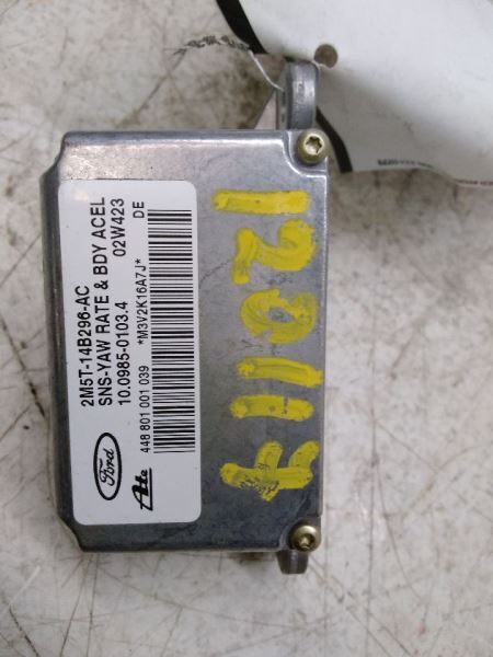 2003 JAGUAR S TYPE  Yaw rate sensor AA 64736