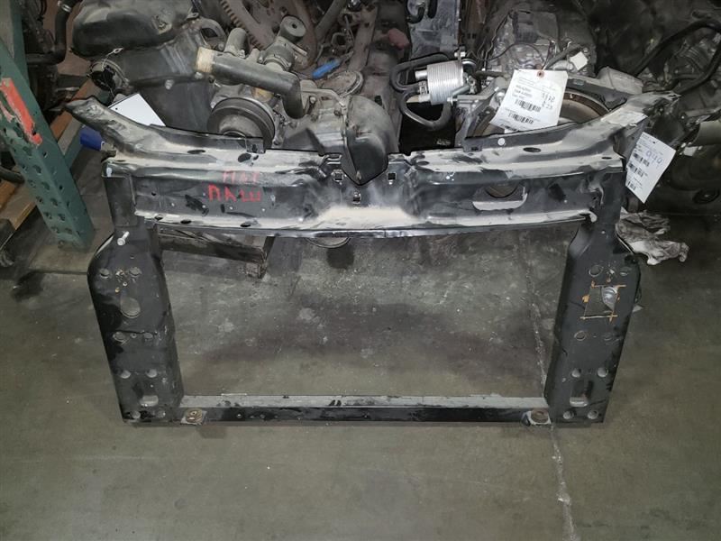 2014-2017 FIAT 500 L 4 DOOR RADIATOR CORE SUPPORT 68202011AA