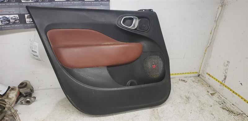 2014 Front Door Trim Panel 500 FIAT 109152