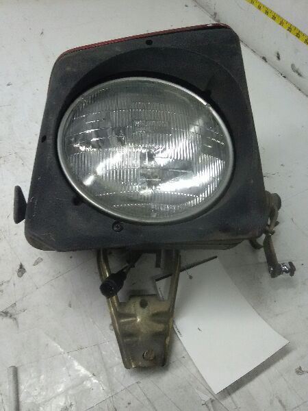 77-82 86-88 PORSCHE 924 Passenger Right Headlight AA 58643