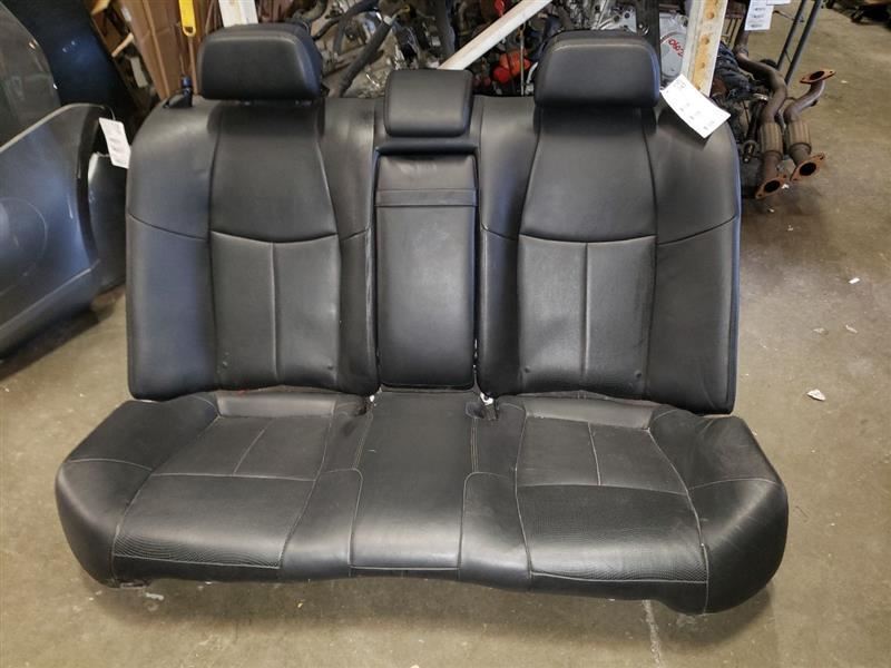 M37       2011 Seat Rear 122215