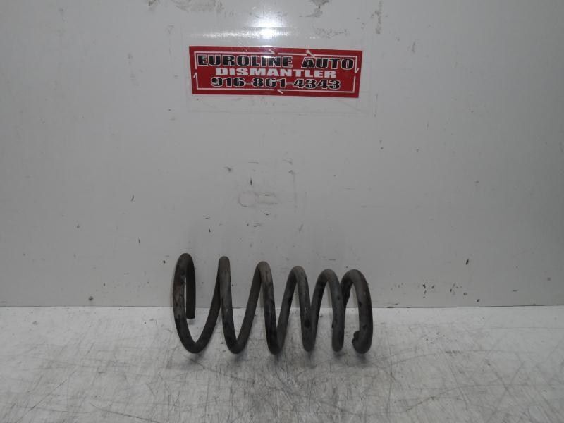 03-14 VOLVO XC90 Air/Coil Spring Rear Without Self Leveling 5713