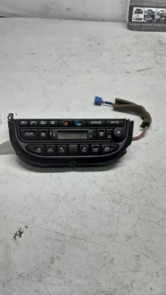 1998-2003 JAGUAR XJ8 CLIMAT CONTROL MODULE KR70866