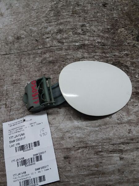 1998 Fuel Filler Door JAGUAR XK8  AA 69639