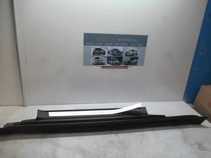 2007 Rocker Panel Moulding MINI COOPER MINICOOPE AA 16673