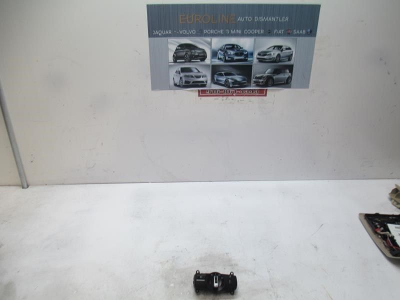 528I      2011 Dash/Interior/Seat Switch 19829