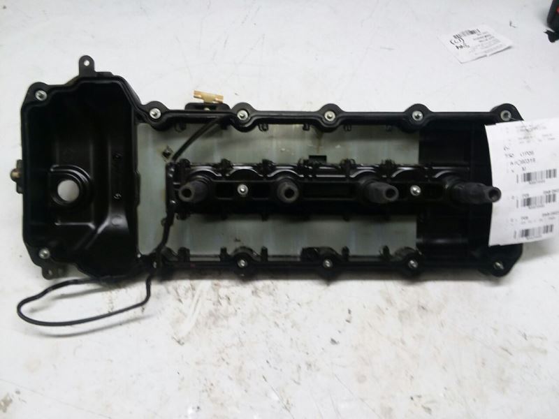 XF        2009 Valve Cover 70566