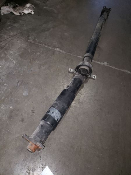 01-06 BMW 325i Rear Drive Shaft Convertible Automatic Transmission  79581