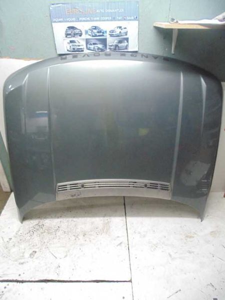 03-12 RANGE ROVER Hood AA 31508