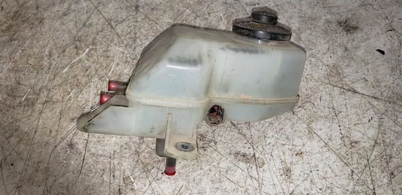 04-09 TOYOTA  PRIUS Brake Master Cylinder  110318