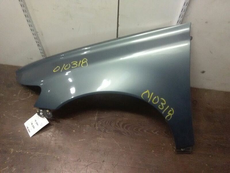 04-11 VOLVO 40 SERIES Driver BLUE Left Fender 5 Cylinder 59084