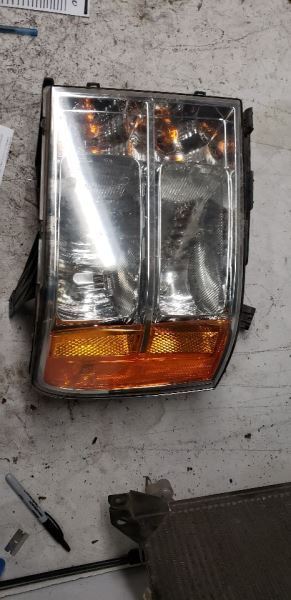 07-14 SIERRA 2500 PICKUP Passenger Right Headlight AA 120738