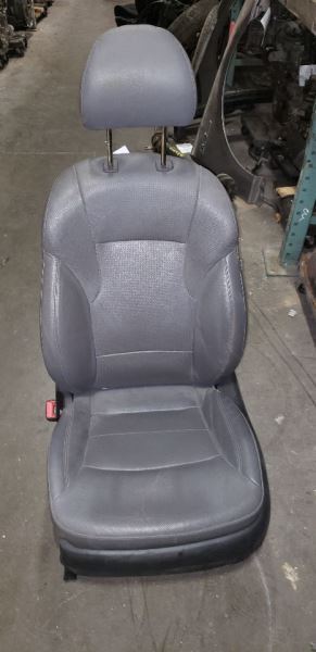 11-15HYUNDAI  SONATA  Driver Front Seat VIN C 5th Digit Hybrid Leather AA112069