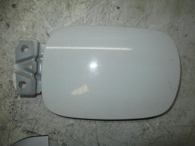 2004 Fuel Filler Door  VOLVO V40 AA13831