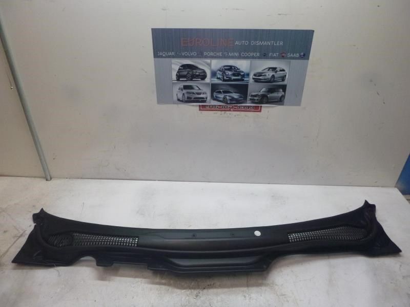 2010 Cowl Vent Panel VOLVO C30 AA 15427