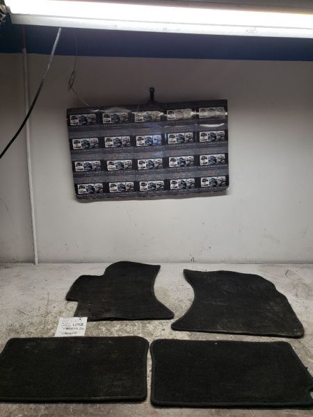 2011 SUBARU IMPREZA FLOOR MAT SET KR129205