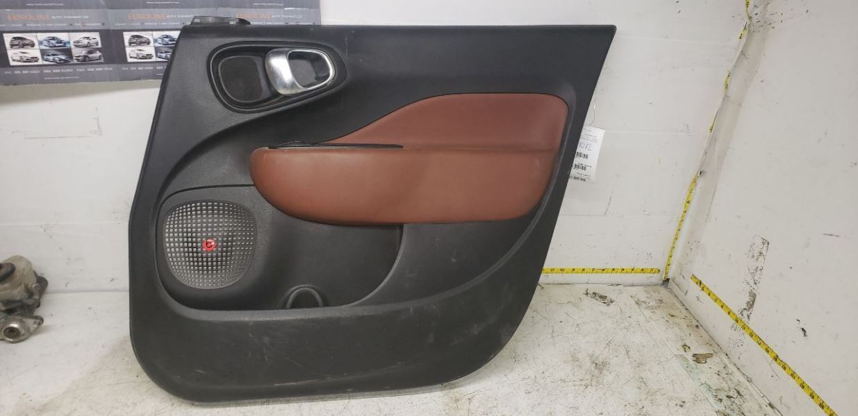 2014 Front Door Trim Panel 500 FIAT 109151