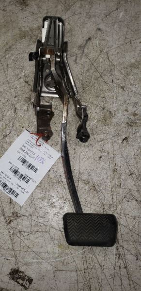 2015 Pedal Brake/Clutch TOYOTA COROLLA  108944