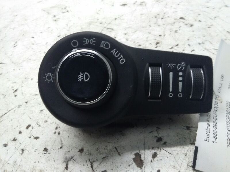 500 FIAT  2016 Dash/Interior/Seat Switch 51980