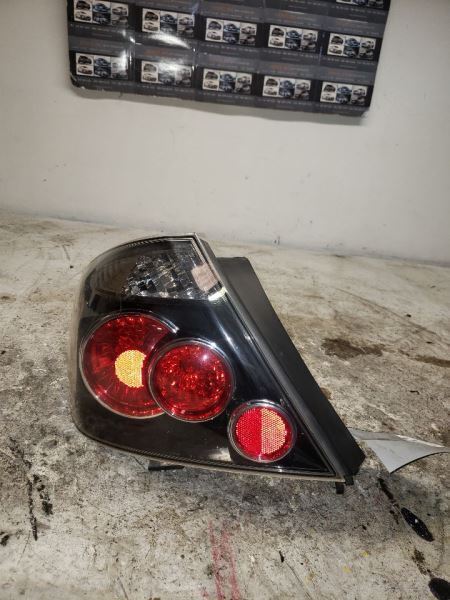 Driver Tail Light Without LED Lamps Fits 07-10 SCION TC 122689